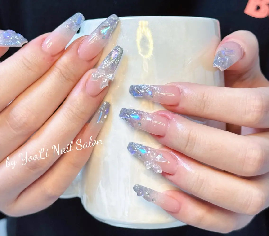 ネイル アートネイル オーロラネイル チークネイル フレンチネイル ガラスフレンチ 🎀🎀YooLi Nail Salonのネイルデザイン