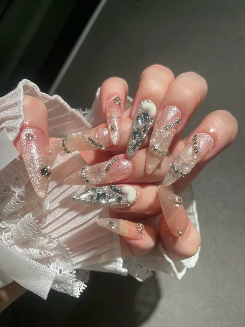 ネイル 持ち込み ハンドネイル I-nail Moeのネイルデザイン