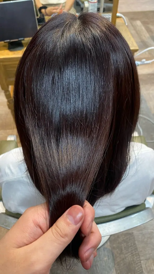 ミディアム カラー ヘアカラー 飯田 雷晟のヘアスタイル