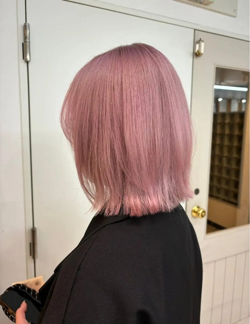 ミディアム 切りっぱなしボブ ボブ レイヤーカット 室谷 ゆりあのヘアスタイル