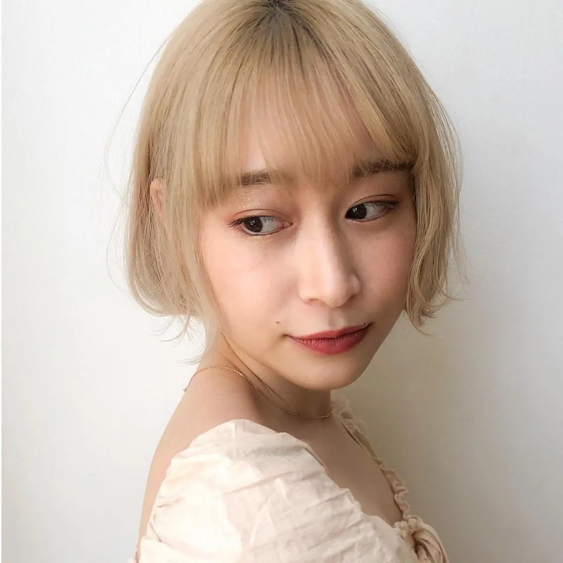 ショート カラー ヘアアレンジ ハイトーンカラー ボブ カット ヘアカラー トリートメント 髪質改善/韓国風 レイヤー/田村祐樹のヘアスタイル