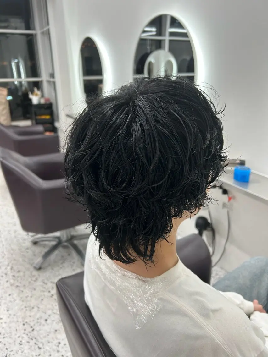 ショート カラー ヘアアレンジ 黒髪 🫧レイヤー／透明感 🫧Ryuseiのヘアスタイル
