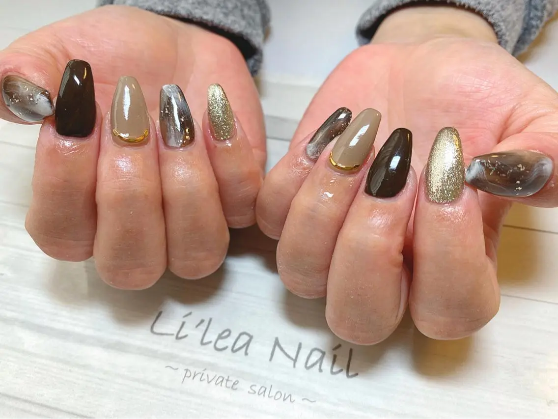 ネイル Li'leaNail AINAのネイルデザイン
