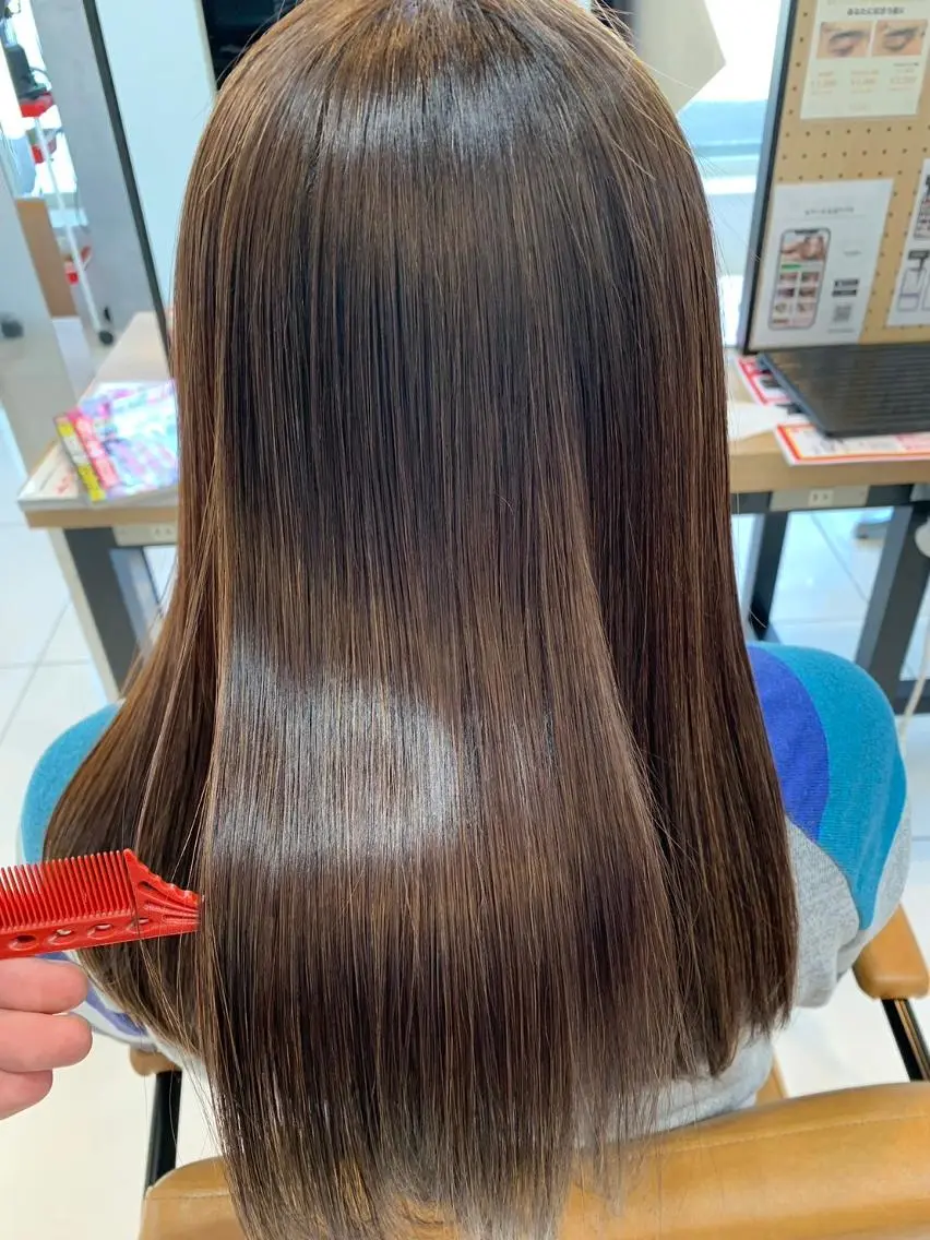 【平日限定☆ミニモ特別価格♪】カット+縮毛矯正+潤うトリートメント￥20900～⇒￥13200～の写真