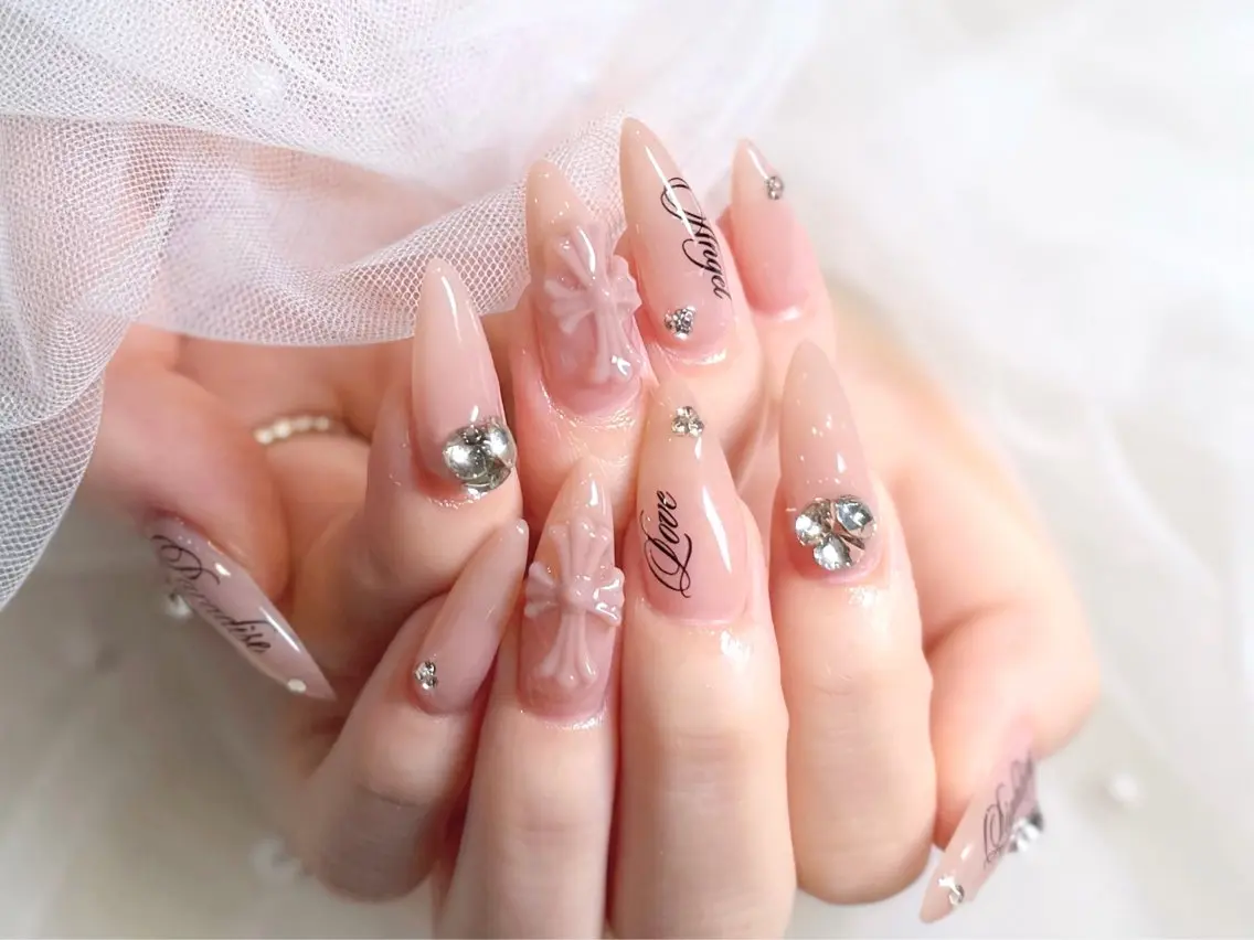 本日時限定💖クロムデザイン💖〈10本チップ長さだし・オフあり〉¥6900（写真のデザインになります）の写真
