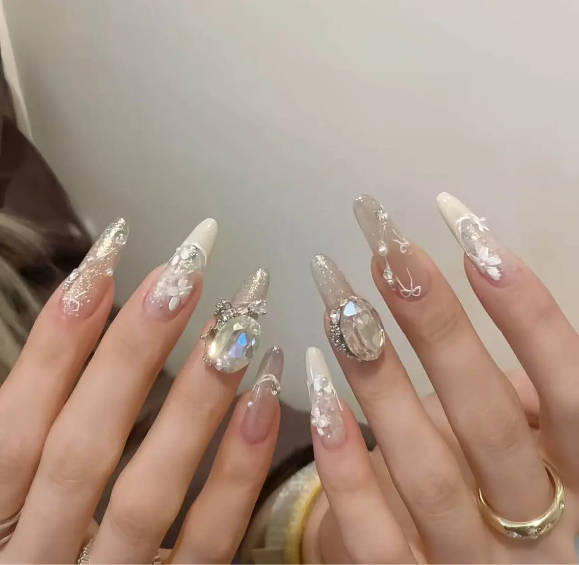 ネイル フラワーネイル フレンチネイル ジェルネイル ガラスフレンチ ハート ハンドネイル BabyYouMi ねねのネイルデザイン
