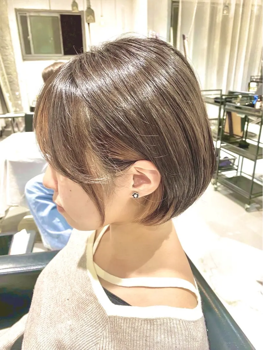 ショート カラー カット ヘアカラー トリートメント ✂︎cadre✂︎ 🪶かまだれいし🪶のヘアスタイル
