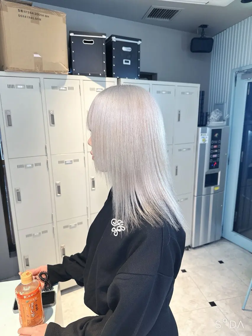 ロング カラー ヘアカラー 韓国風艶カラー🪽 yuuna🪽🍨のヘアスタイル