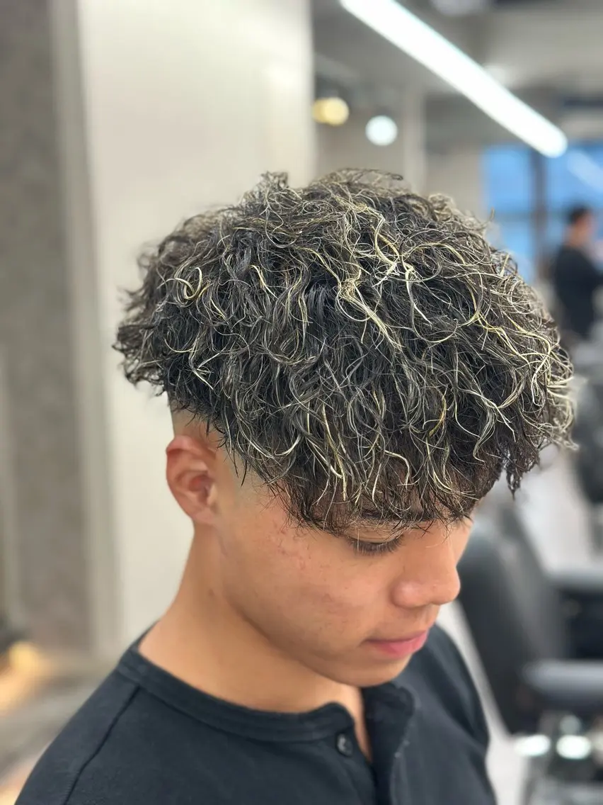 カラー パーマ メンズ メッシュパーマ支持率 ◎大宮/隼也のヘアスタイル