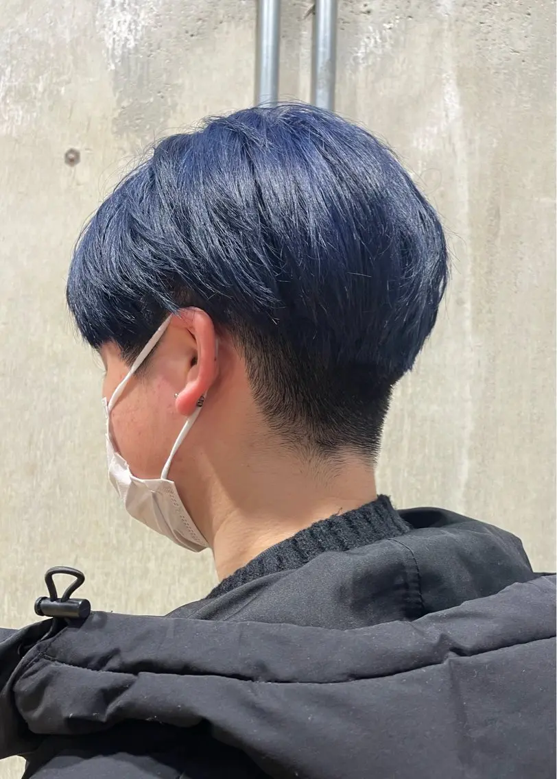 カラー メンズ メンズブリーチ ブリーチ ブルーカラー たけみ りさのヘアスタイル