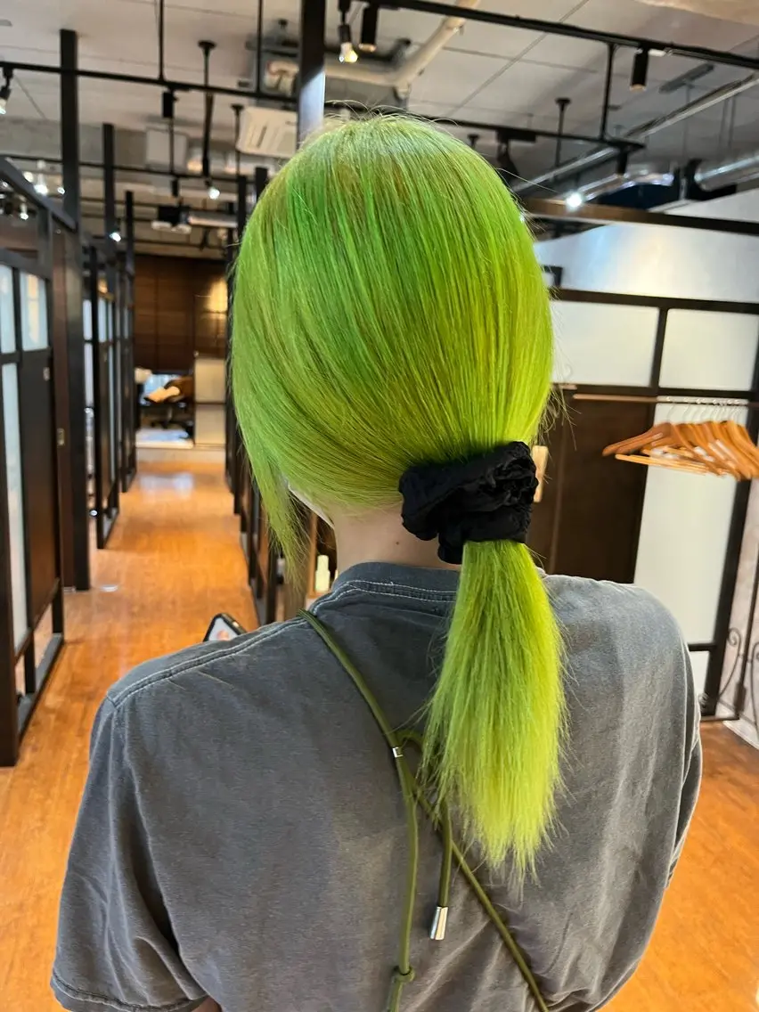 セミロング カット ヘアカラー Number CHIHIROのヘアスタイル
