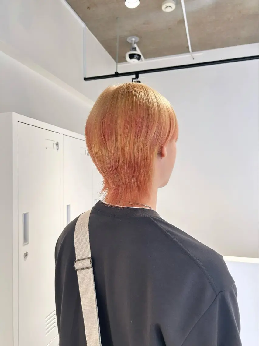 カラー ヘアアレンジ メンズ メンズブリーチ ベージュカラー ブリーチ ケアブリーチ 透明感カラー ヘアカラー トリートメント 梅木李奈🍒府中/ レイヤー透明感カラーのヘアスタイル
