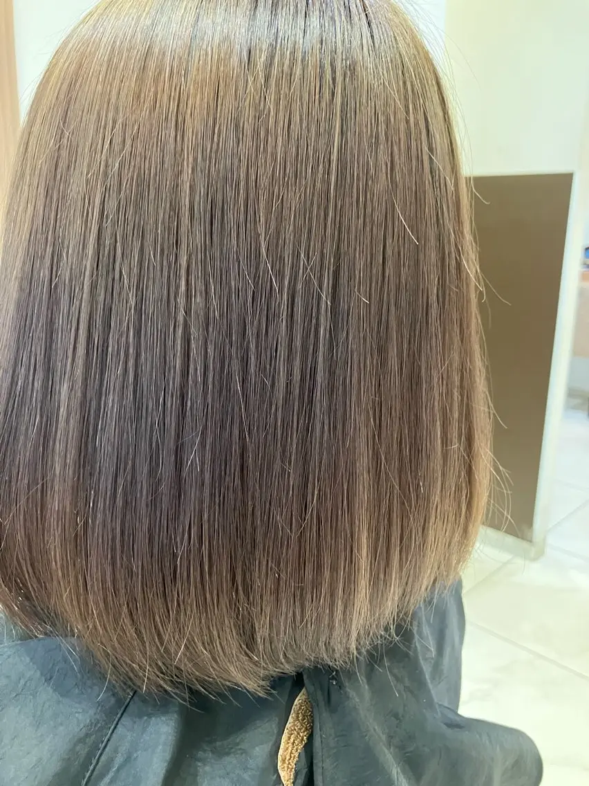 カラー ☂️Ash 新杉田☂️山本のヘアスタイル