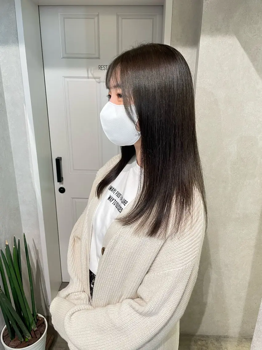 セミロング カラー 透明感カラー 髪質改善 トリートメント ヘアカラー トリートメント ナチュラル透明感🌱 小山美樹子のヘアスタイル