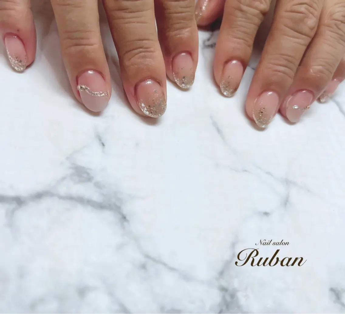 ネイル グラデーション ラメ(グリッター) ラメグラデーション シンプルネイル Nail salon Rubanのネイルデザイン