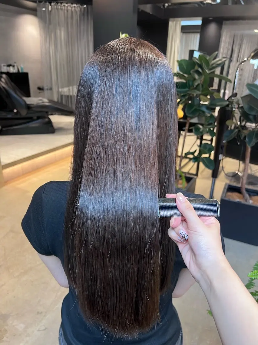 ロング ヘアカラー 🫧うる艶カラー 𝐀𝐲𝐚𝐦𝐢のヘアスタイル