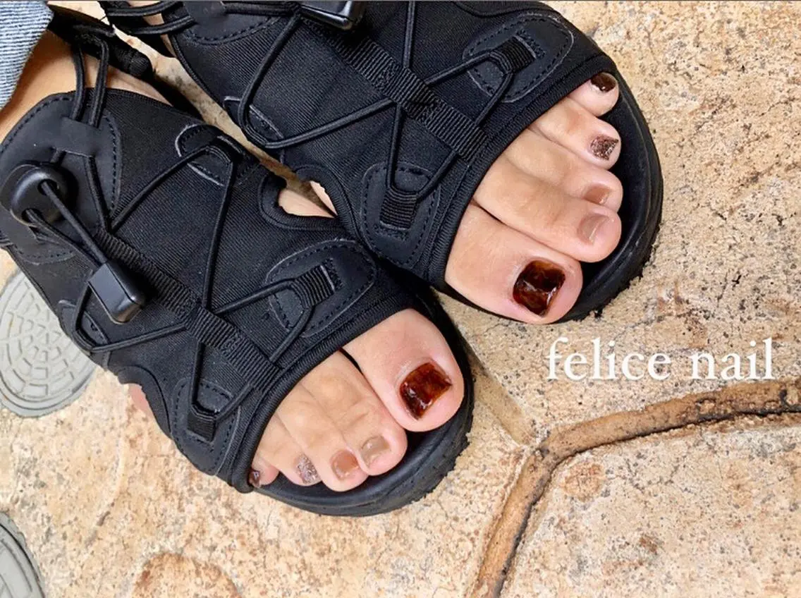 ネイル べっ甲ネイル フットネイル felice nailのネイルデザイン