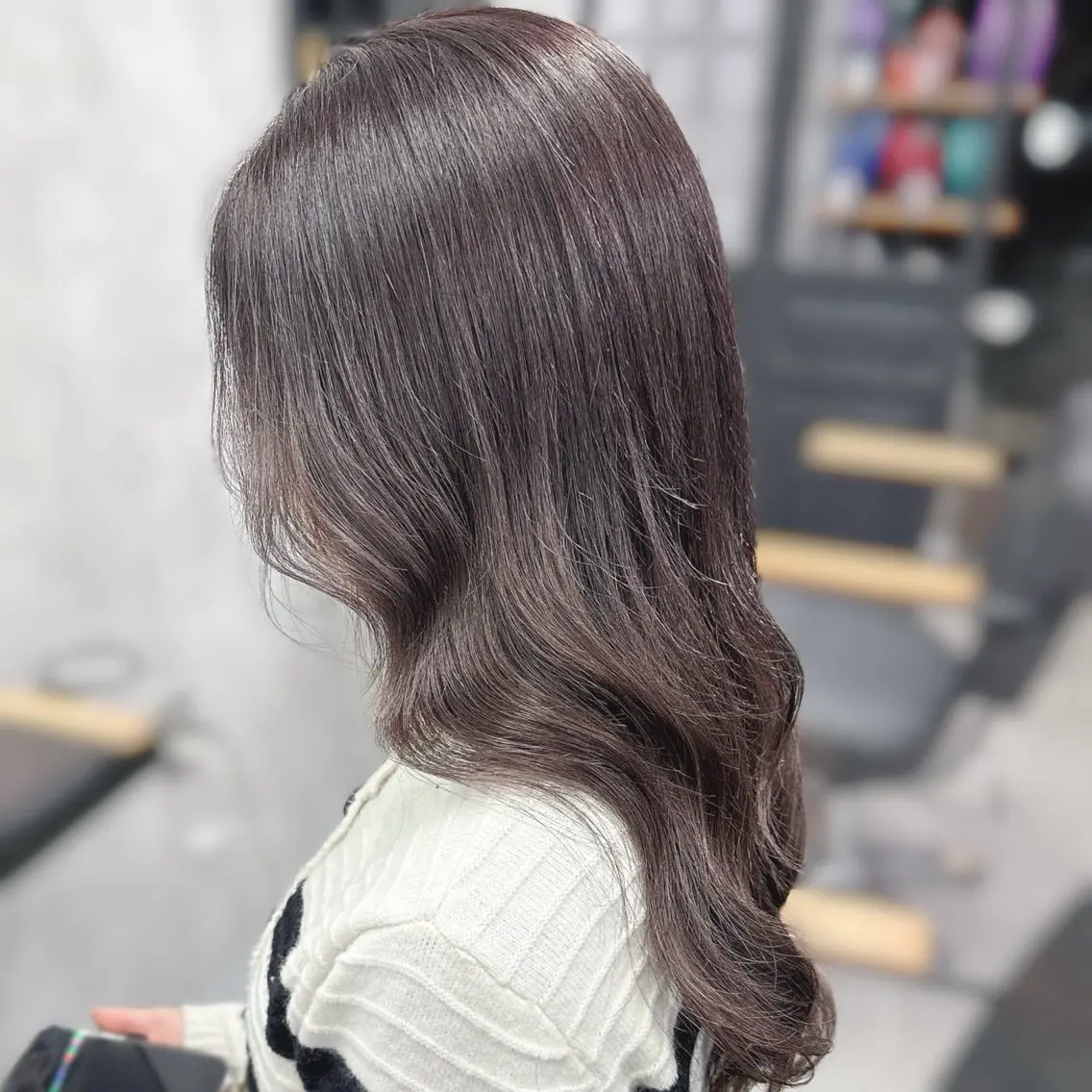 カラー 中内 美空のヘアスタイル