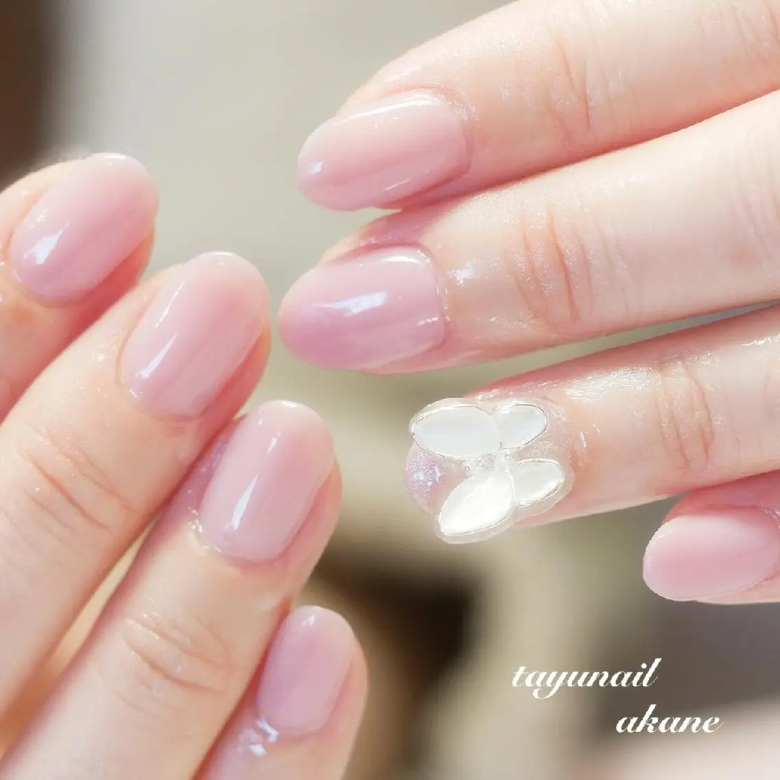 ネイル ブルー ジェルネイル パラジェル ピンク 冬ネイル ネイルサロン 【たゆnail】のネイルデザイン