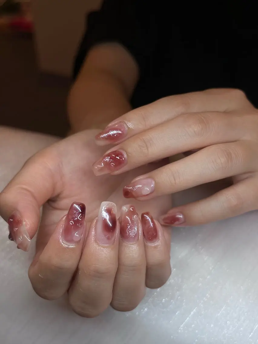 ネイル ボルドー ブラウン チークネイル ドット フットネイル ハンドネイル RUBY Nail 日暮里店のネイルデザイン