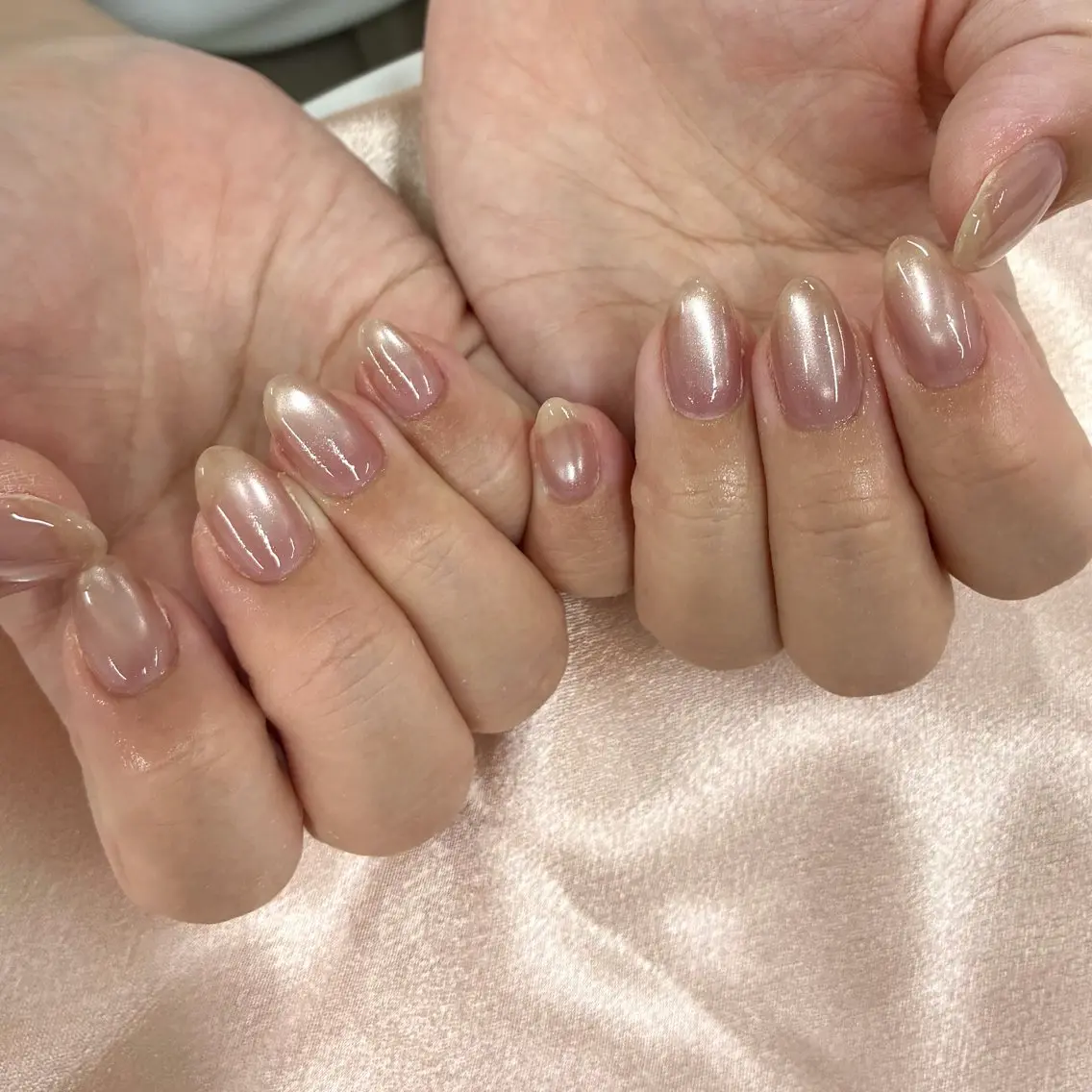 ネイル マグネットネイル ハンドネイル _white 上本町店のネイルデザイン