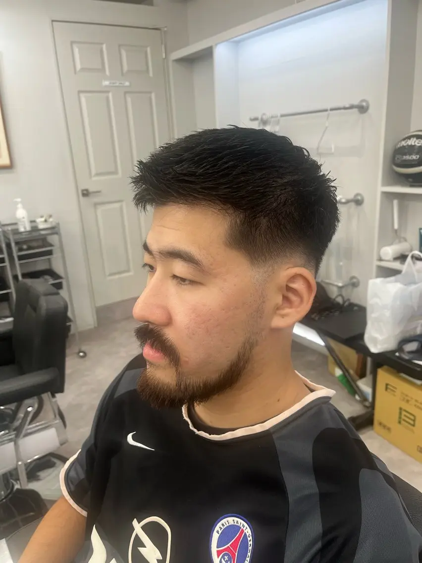 メンズ フェードカット スキンフェード 💈FADE &LINE安達のヘアスタイル