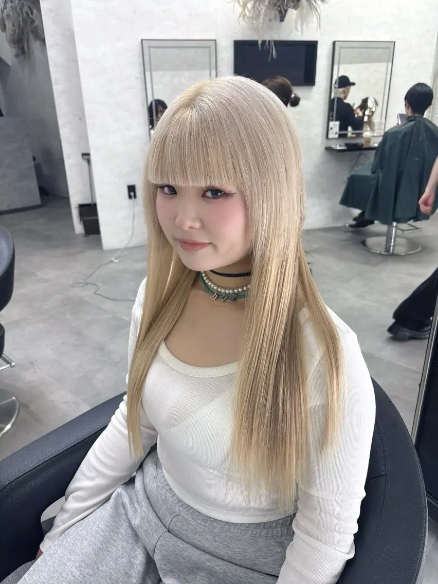 ロング ロング エクステ 天神最安値エクステ カラーレイヤーカットのヘアスタイル