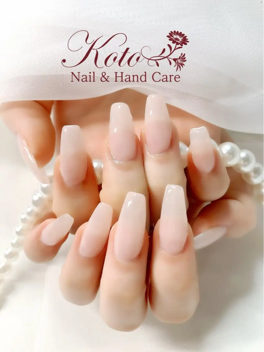 ネイル 長さ出し ジェルネイル 持ち込み ニュアンスネイル 赤色 ハンドネイル Nail Salon KOTOのネイルデザイン