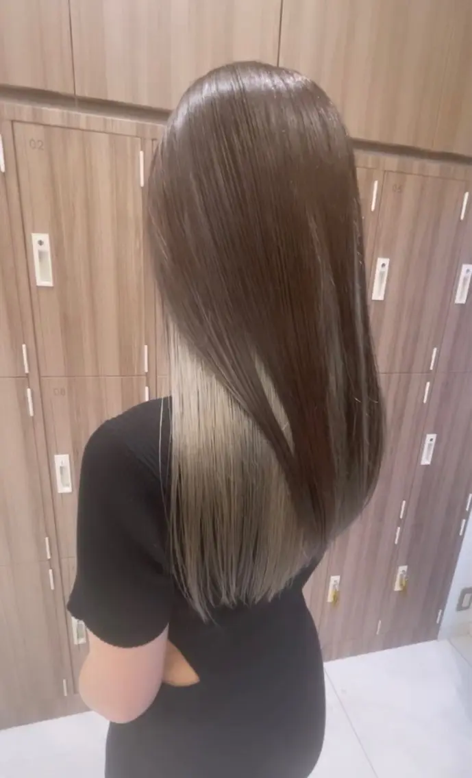 カラー ブリーチ🎨デザイン カラー/れいじ🩶のヘアスタイル
