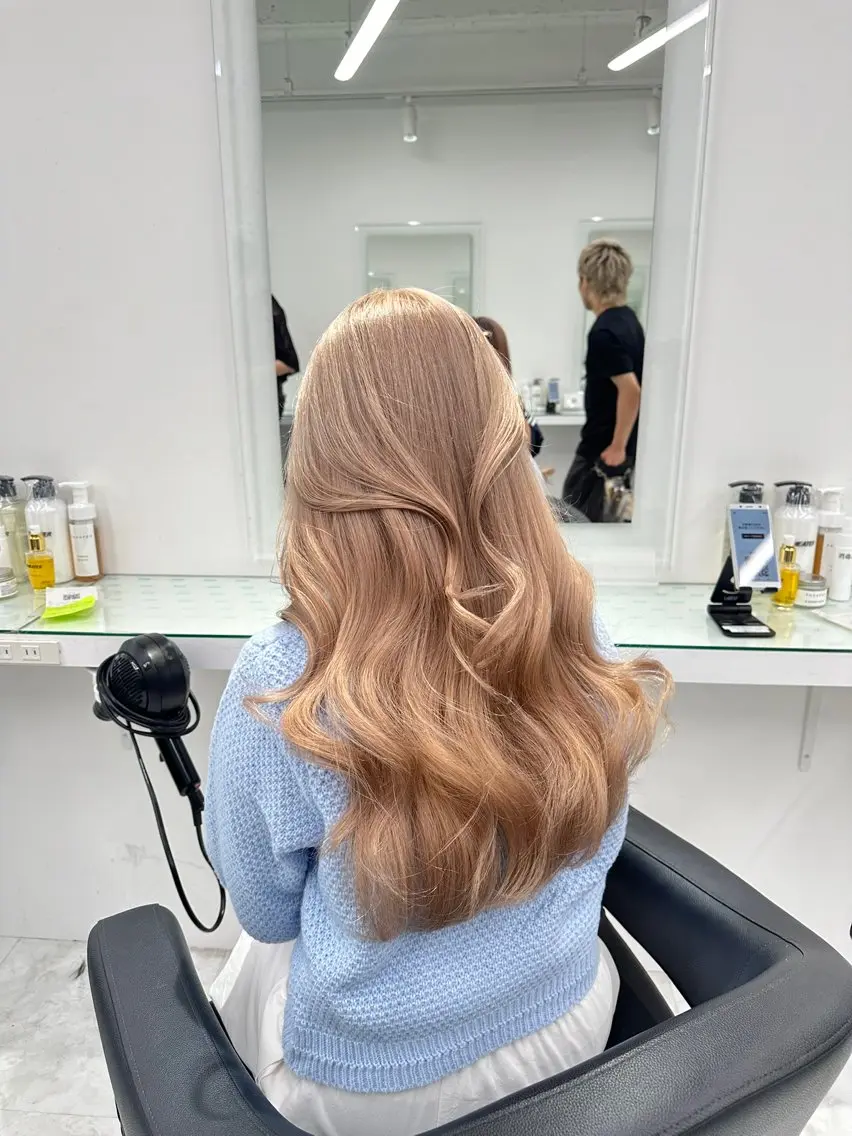 ロング カラー ヘアカラー トリートメント ヘッドスパ ヘアセット ❄最強かわいいカラー ❄️MINA❄️のヘアスタイル