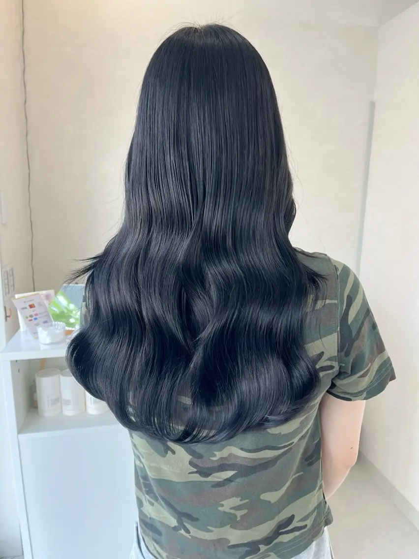 ロング カラー 長山 茉白のヘアスタイル