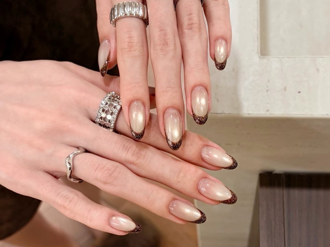 ネイル ブラウン フットネイル フレンチネイル グラデーション 氷ネイル・うるうるネイル ハンドネイル Mixx Nail_ Studioのネイルデザイン
