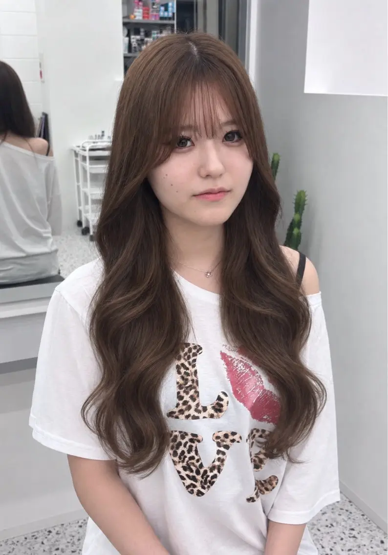 ロング カラー 透明感カラー 掛川 瑠唯のヘアスタイル