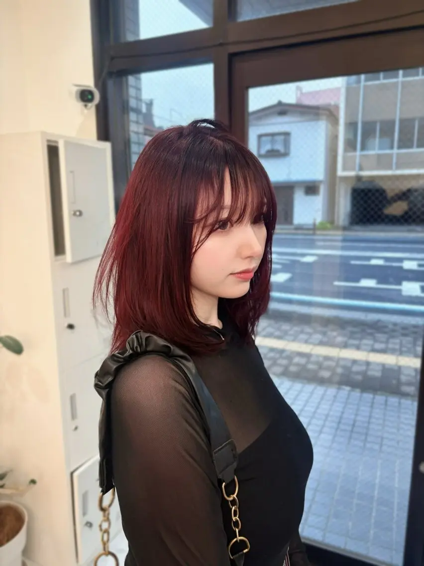 ミディアム ヘアカラー ))カラー特化(( 渡邉 怜のヘアスタイル