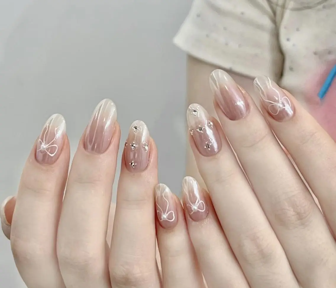 ネイル ハンドネイル エリ🫧 nail池袋東口のネイルデザイン