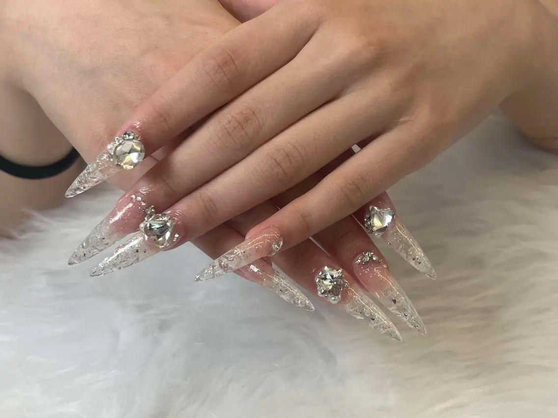 ネイル Luxe Nailのネイルデザイン