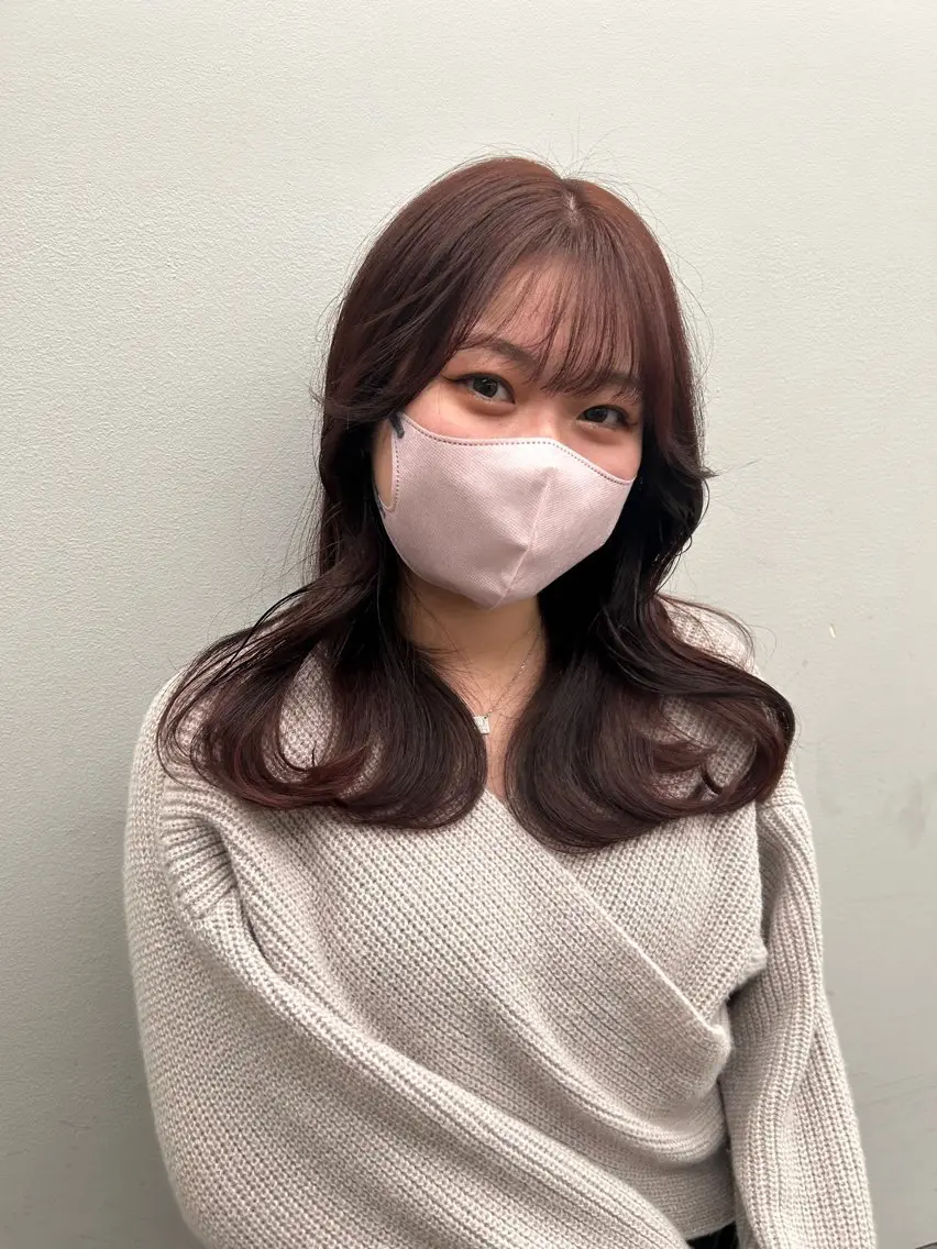 セミロング カット ヘアカラー トリートメント ヘアセット 韓国風🤍 イワサキ　リコ🍒のヘアスタイル