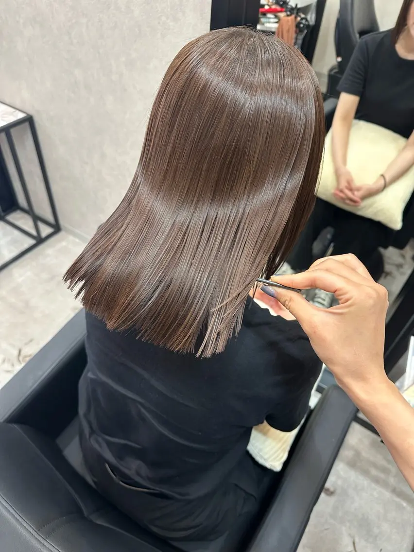 ミディアム パーマ 髪質改善 縮毛矯正 酸性ストレート ストレートパーマ サワダ サトミのヘアスタイル