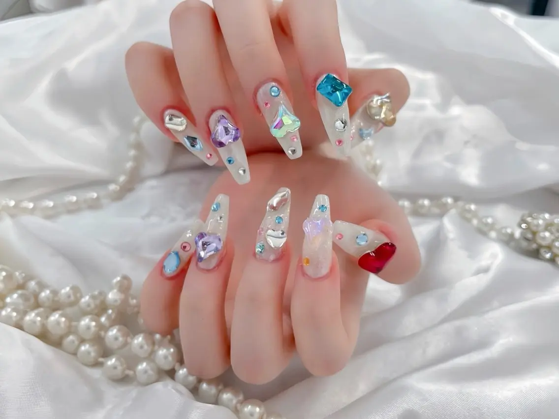 ネイル オーロラネイル ブルー フラッシュネイル フラワーネイル フットネイル ハンドネイル Rin Nail 新大久保店のネイルデザイン