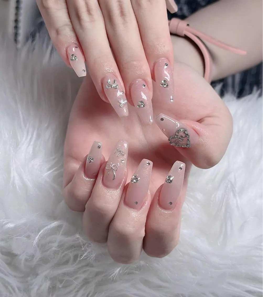 ネイル フレンチネイル ジェルネイル ハロウィン キラキラネイル 韓国ネイル ハンドネイル H.baby Nail Salonのネイルデザイン