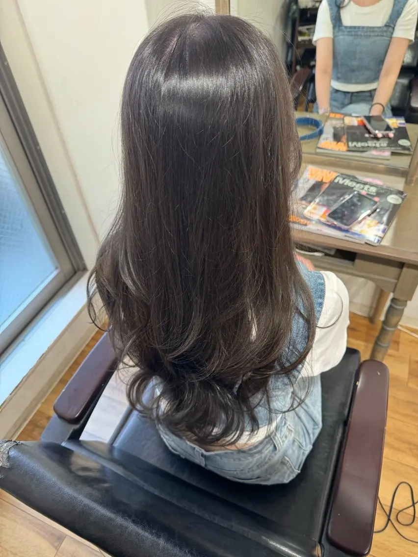 ロング ハイライト 髪質改善 レイヤーカット 縮毛矯正 カット ヘアカラー トリートメント 夜23時まで予約🉑 reverieあきらのヘアスタイル