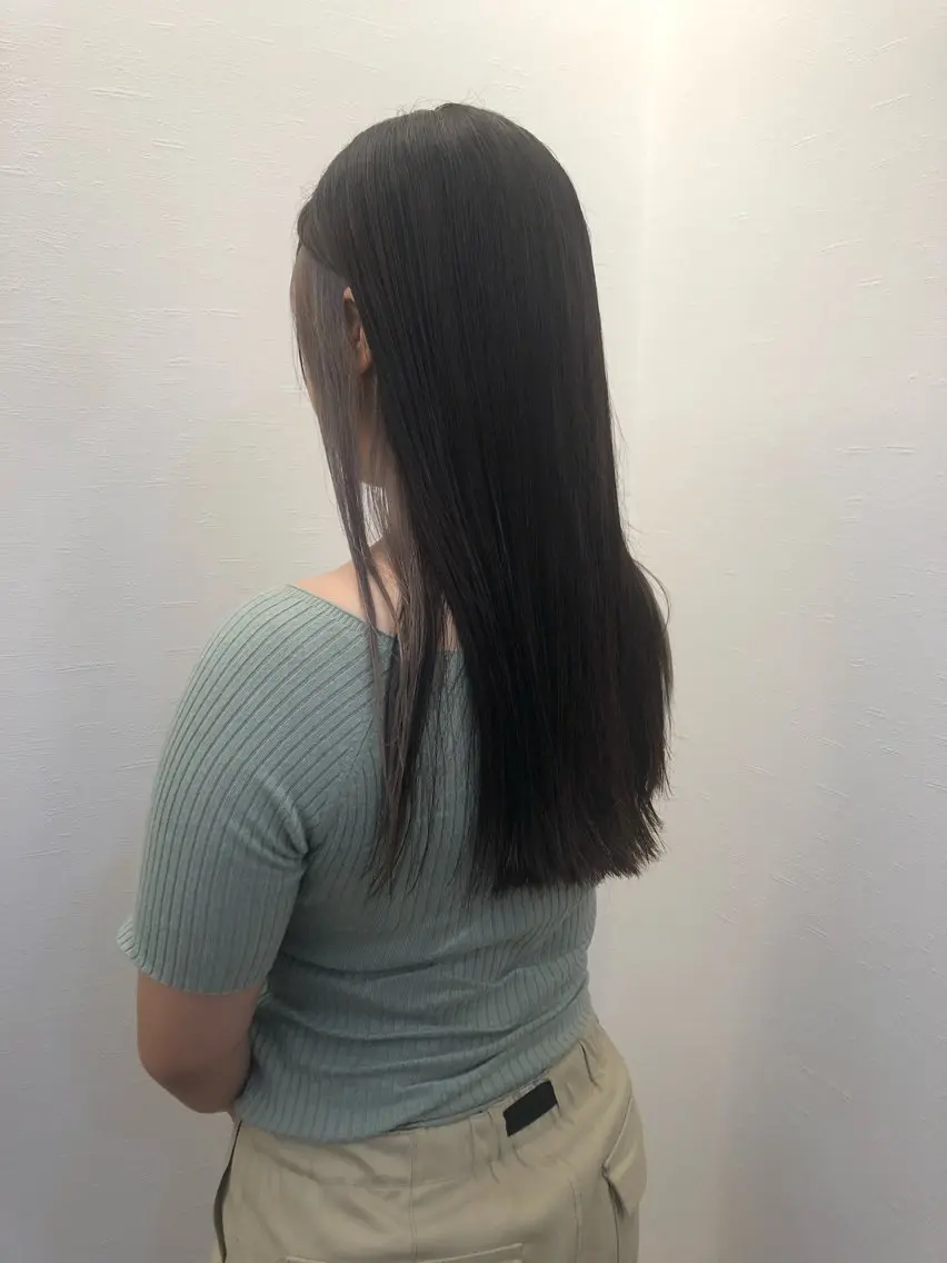 カラー ツノガイ エリのヘアスタイル