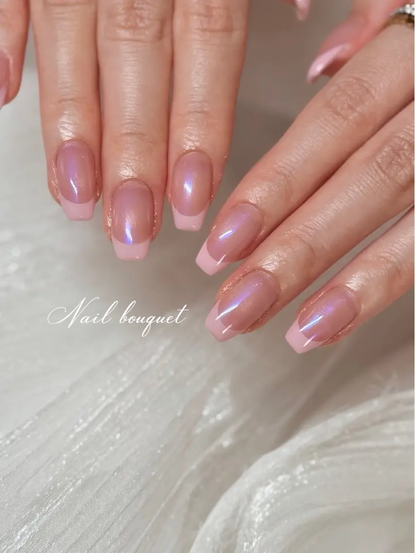 ネイル オーロラネイル カジュアル フレンチネイル キラキラネイル マグネットネイル ハンドネイル Nail bouquetのネイルデザイン