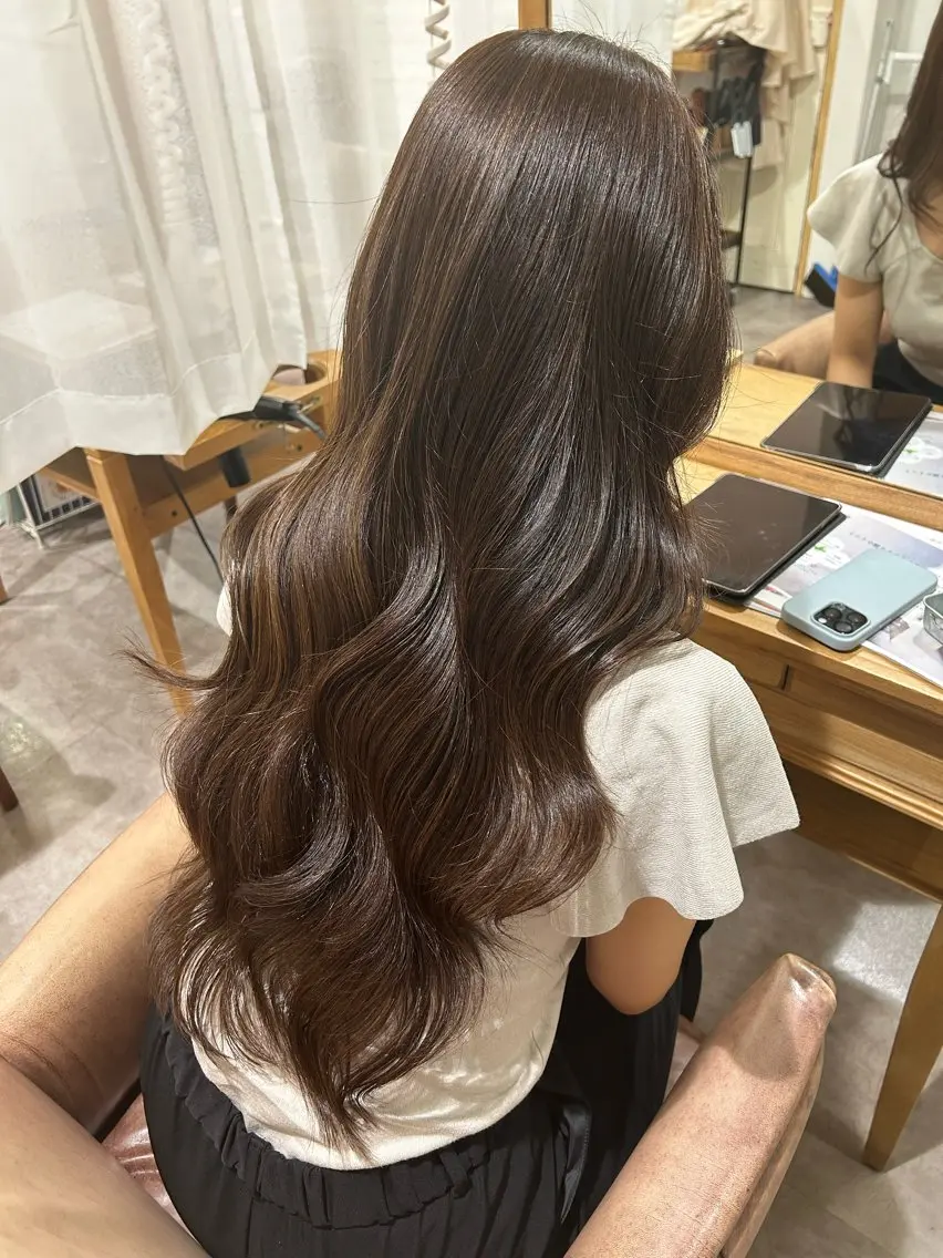 ロング カラー merc.🕊大西‎ 香瑚のヘアスタイル