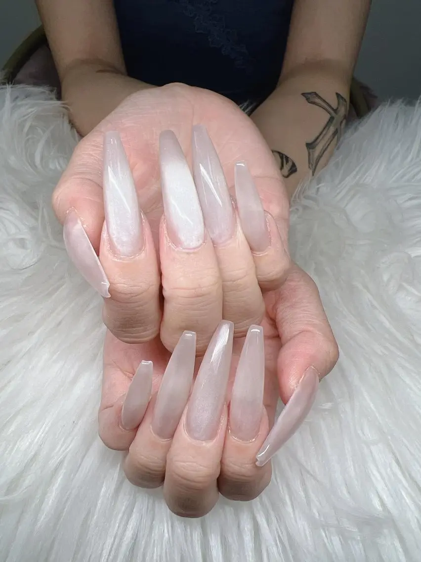 ネイル 長さ出し グラデーション 卒業式 キラキラネイル マグネットネイル Lee Nailsのネイルデザイン