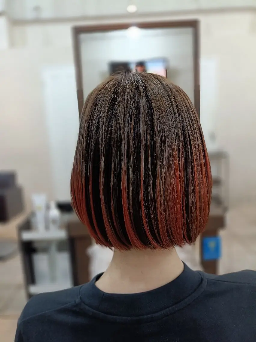 カラー ミディアム 勝連 利恵のヘアスタイル