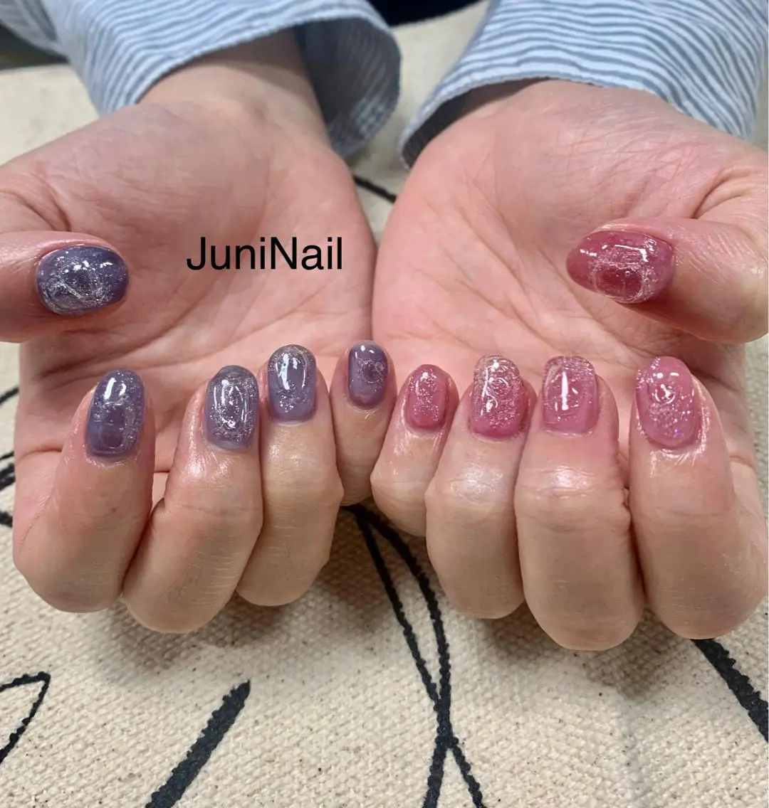 ネイル オーロラネイル クリアネイル 成人式 フラッシュネイル 氷ネイル・うるうるネイル ハンドネイル JuniNail 주니네일🇰🇷suのネイルデザイン