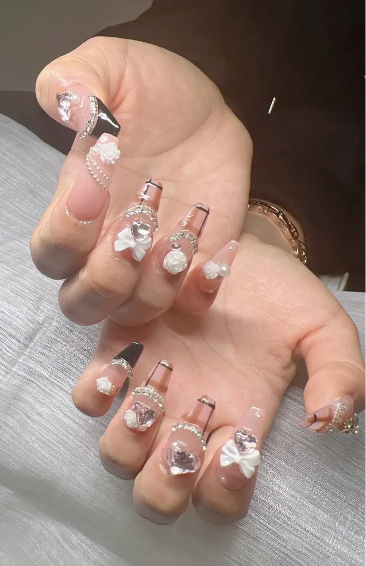 ネイル ハンドネイル Lee Nailsのネイルデザイン