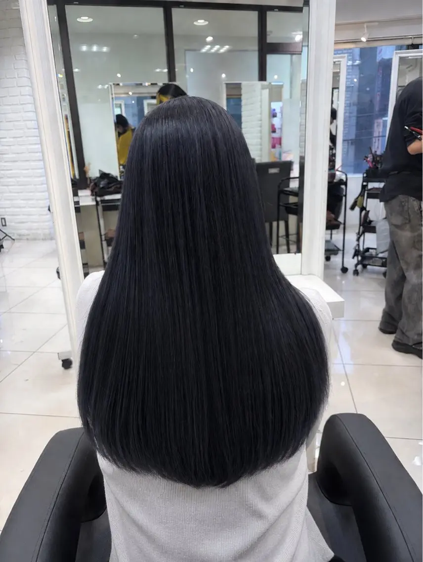 【似合わせ🤍レディースカット+トリートメント】後ろ姿かれお顔周りまでしっかりデザインします🙌🏻整えカットも◎です!の写真