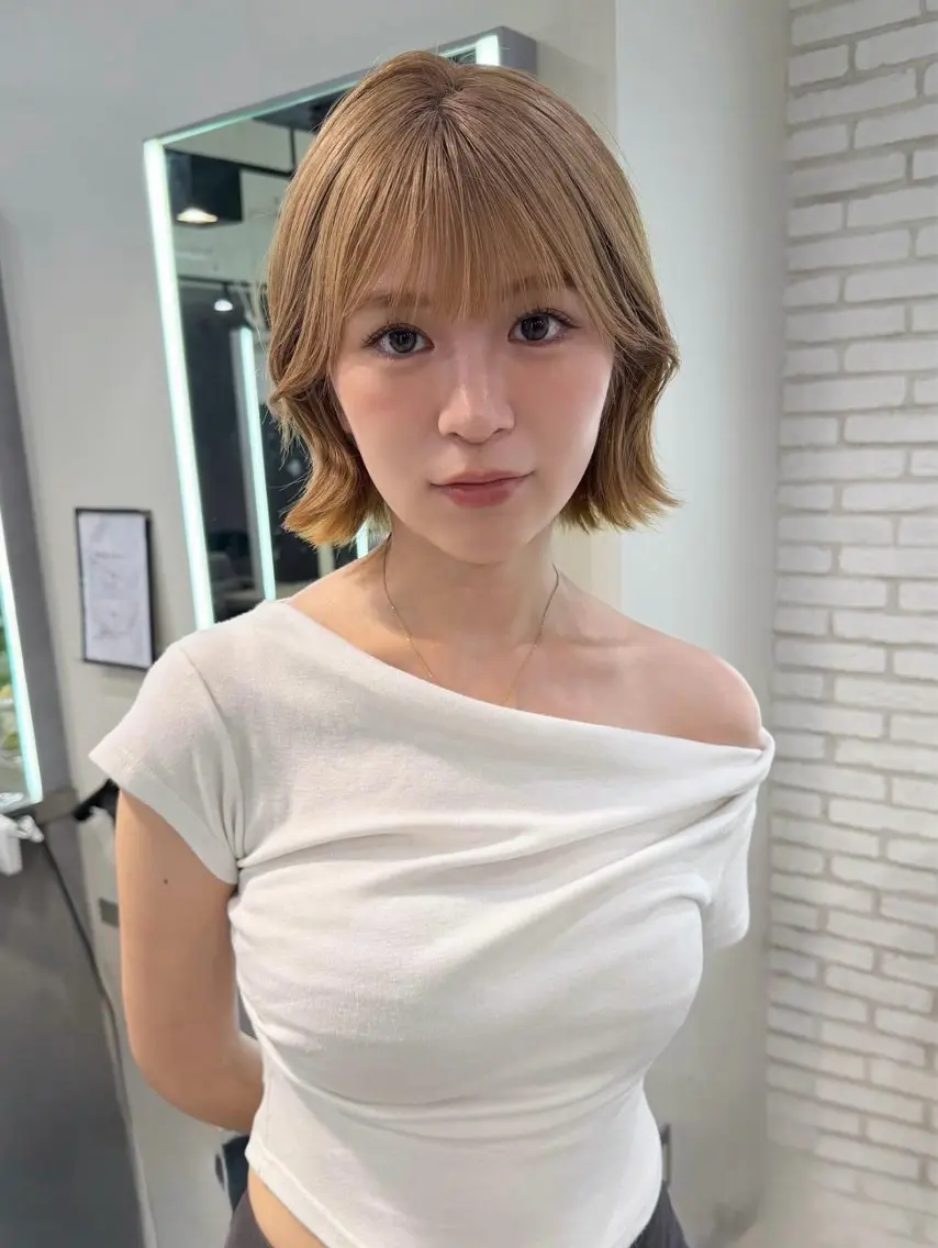 ショート ボブ ヘアカラー トリートメント Hana ハイトーン🕯🩰のヘアスタイル